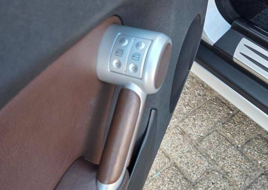 Mercedes SLK-KLASSE 1.8 SLK200 KOMPR ROADSTER AUT